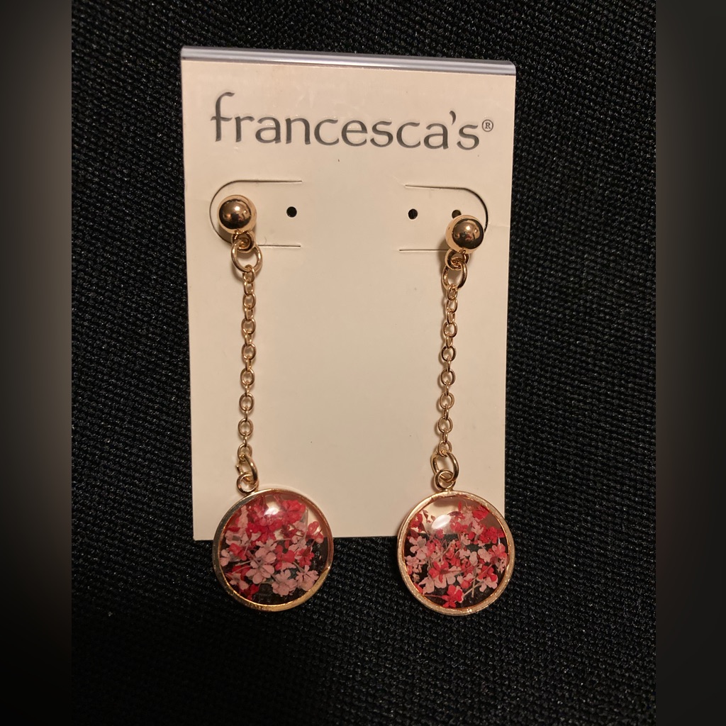 Gorgeous Bnwt Francesca’s Red Pressed Flowers Drop Earrings